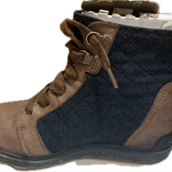 Sorel Brown and Black Ankle Boots - Picture 5 of 10